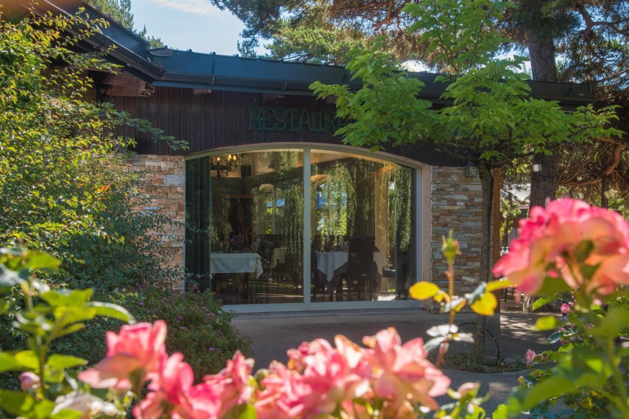Logis Hotel Le Lac Embrun Eksteriør billede