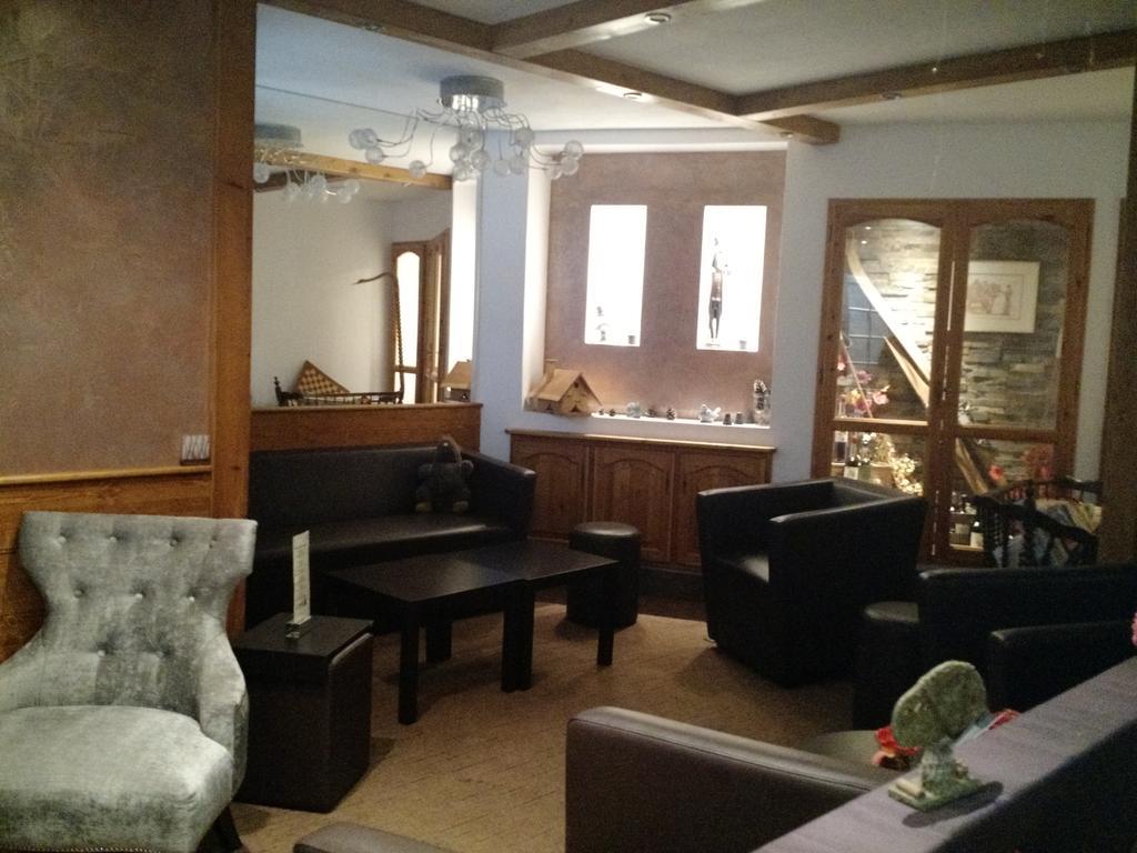 Logis Hotel Le Lac Embrun Eksteriør billede