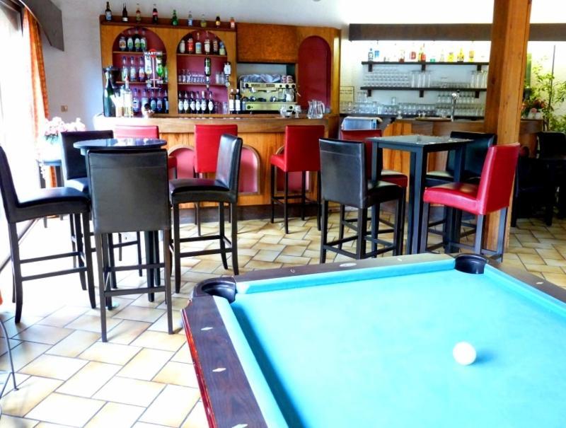 Logis Hotel Le Lac Embrun Eksteriør billede